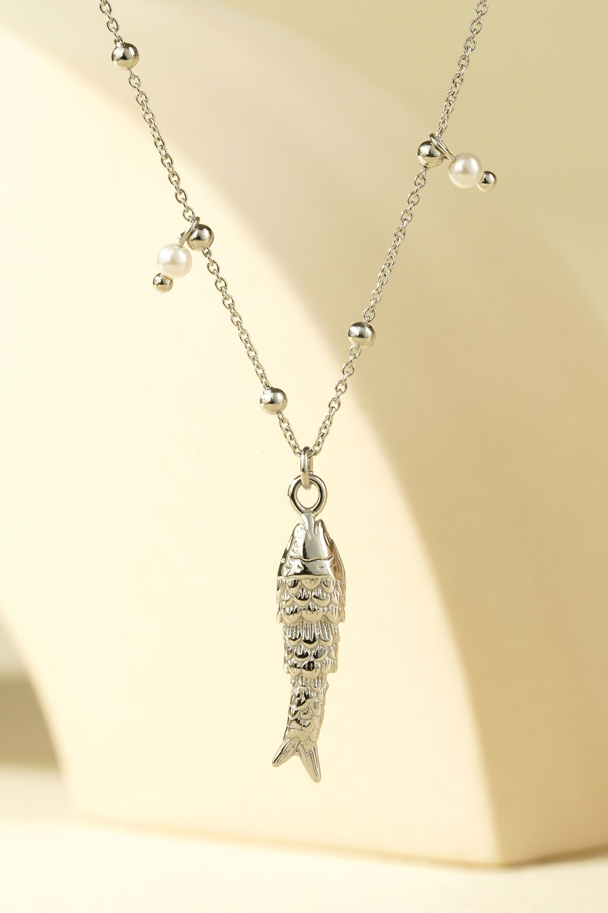 basic necklace with fish Picture4