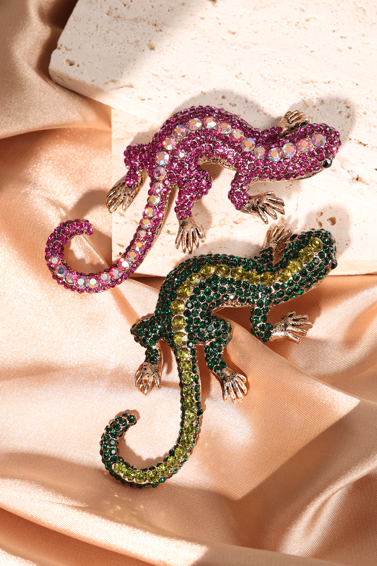 Salamander Brooche h5 Afbeelding3