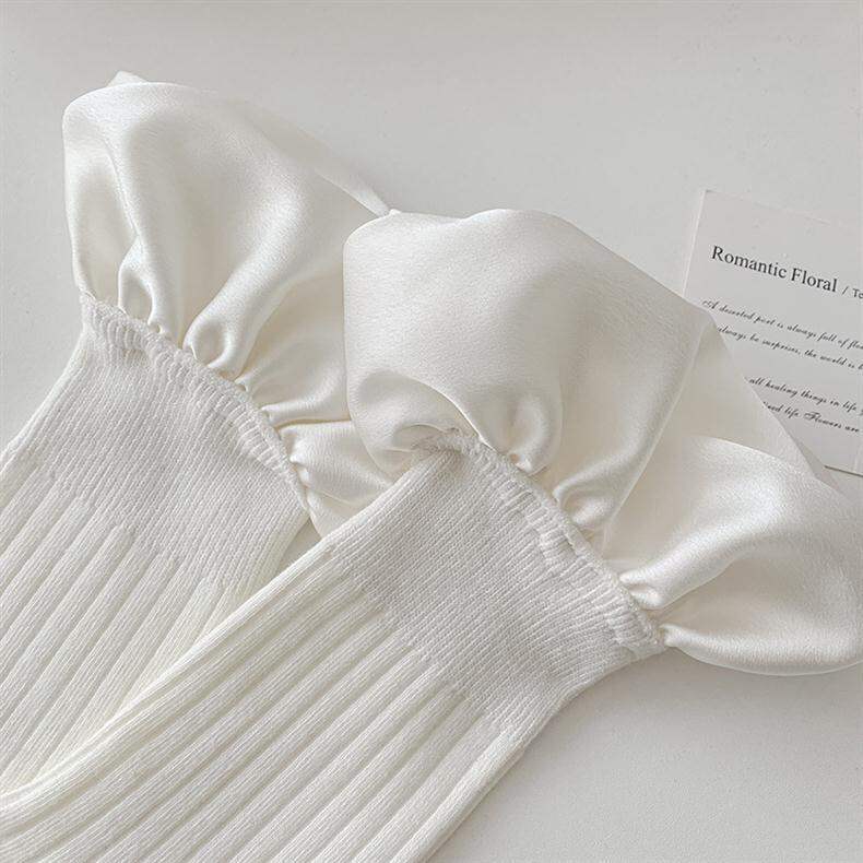 Elegant Solid Color Ruffled Edges Mid-Calf Socks h5Picture5