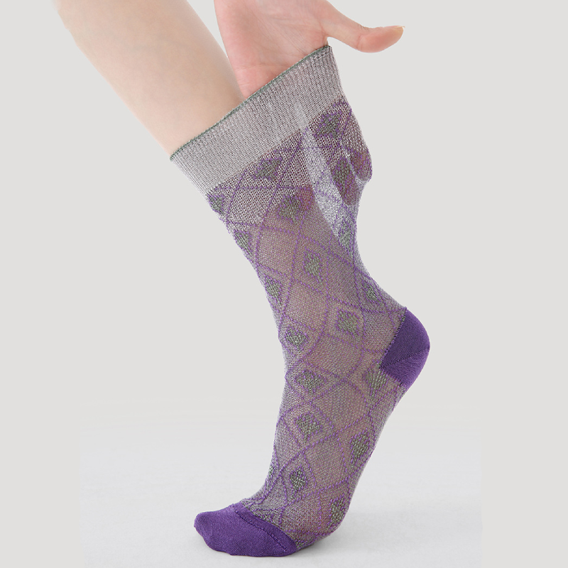 High Bounce Elegant Geometric Pattern Color Clash Small Floral Mid-Calf Socks Picture3