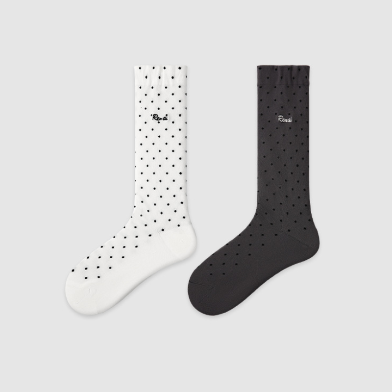Hochspringende, elegante Socken mit Buchstaben- und Punktmuster, mittelhoch geschnitten