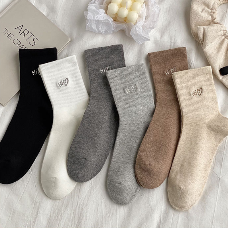 Basic Solid Color Letters Heart Mid-Calf Socks h5 Picture2
