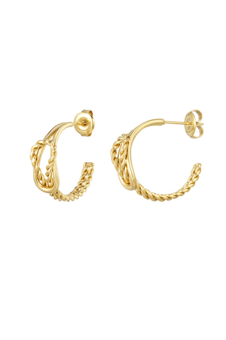 earrings subtle pattern