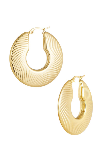 earrings cut out