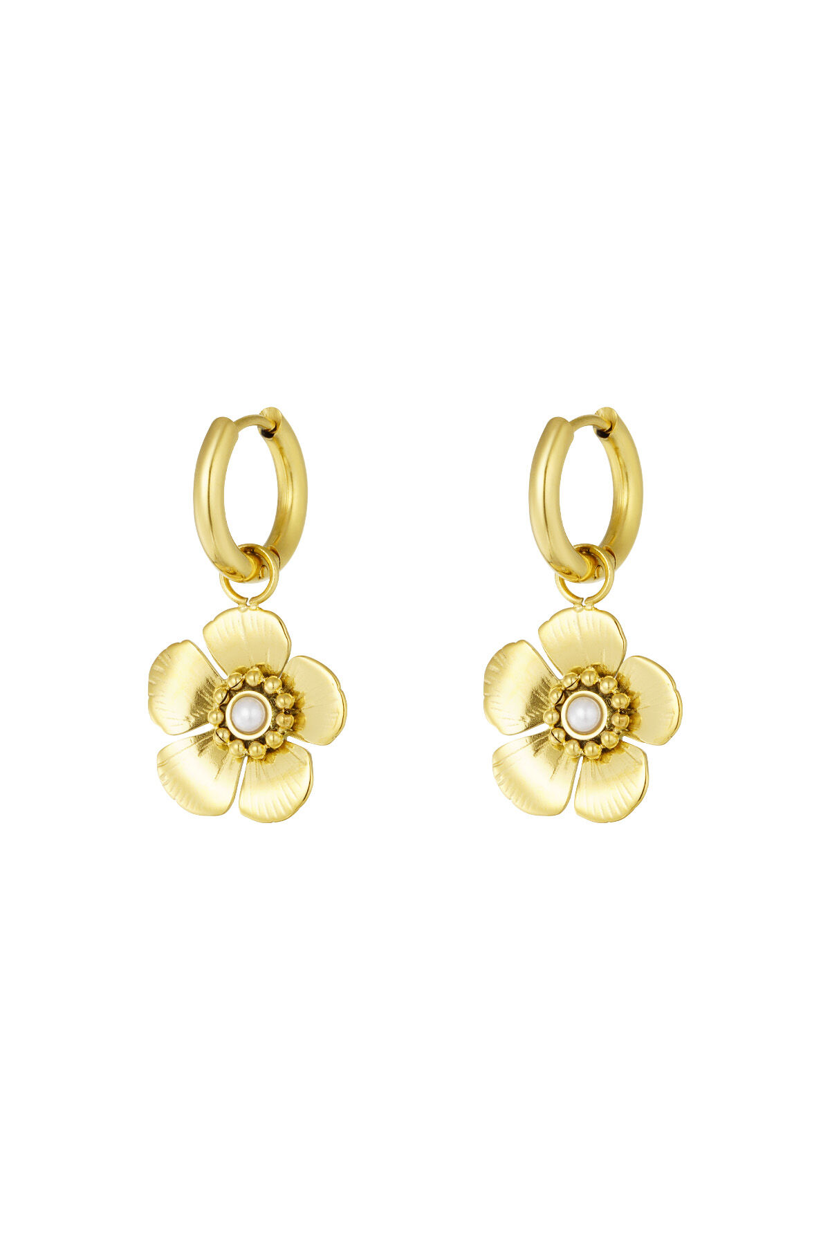 earring with cute flower pendant