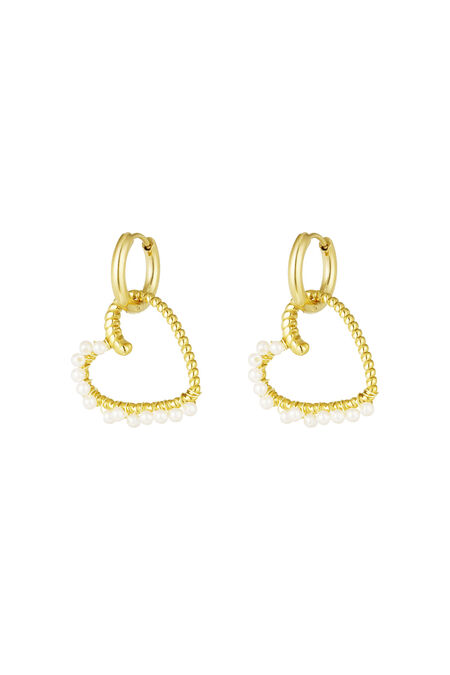 heart earring with pearls