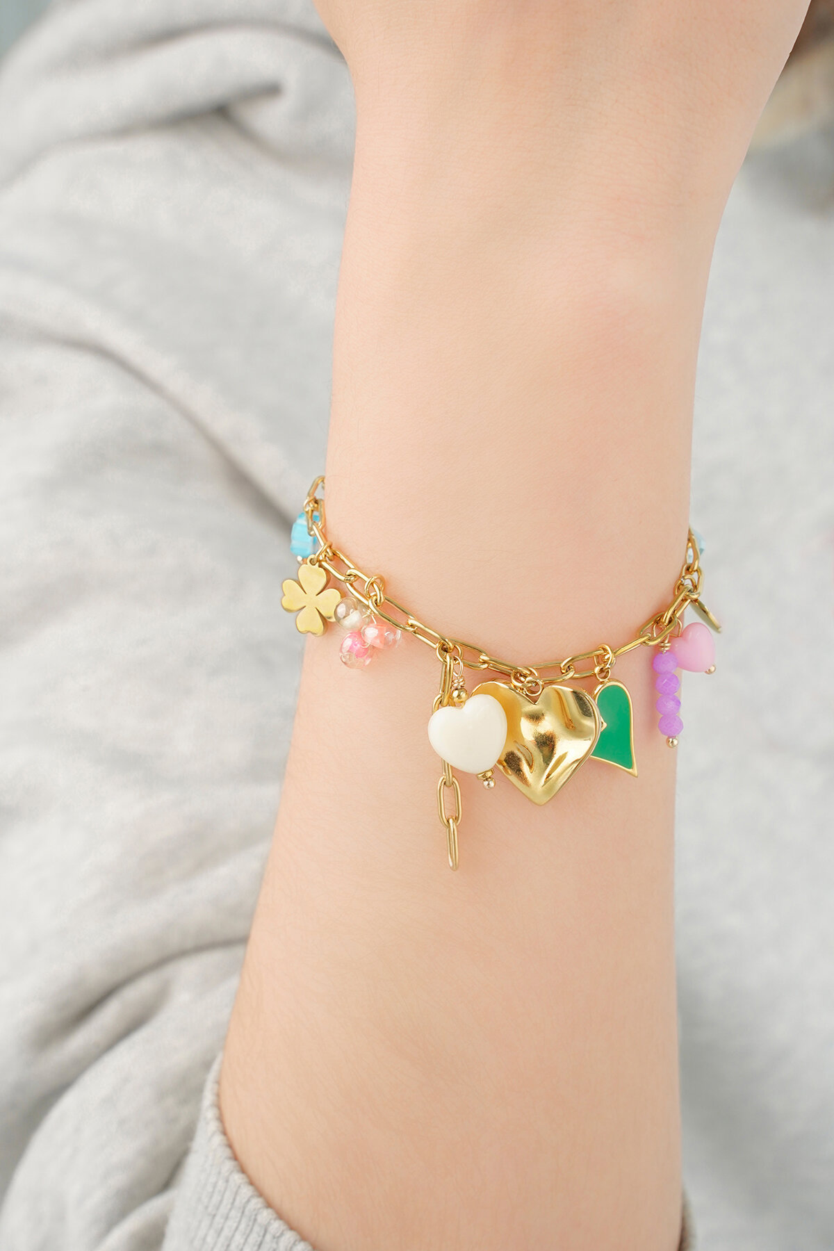 bracciale con ciondoli colorati h5 Immagine3