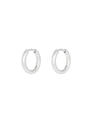 Pendientes De Relieve Refinado h5 