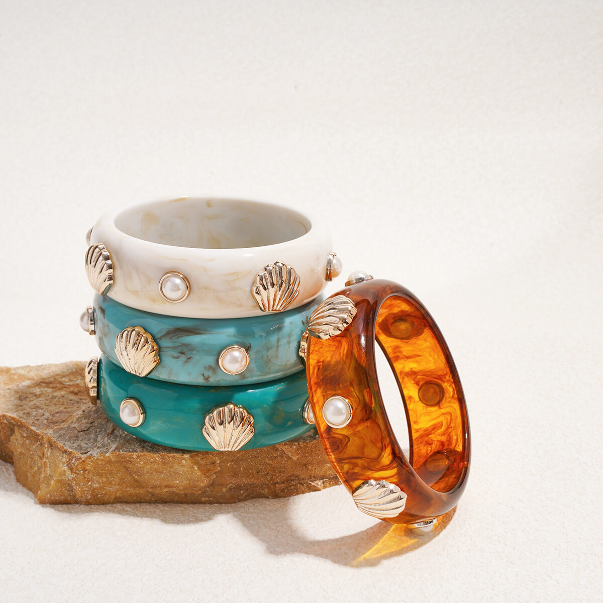 1 Piece Retro Shell Shape Resin Bangle