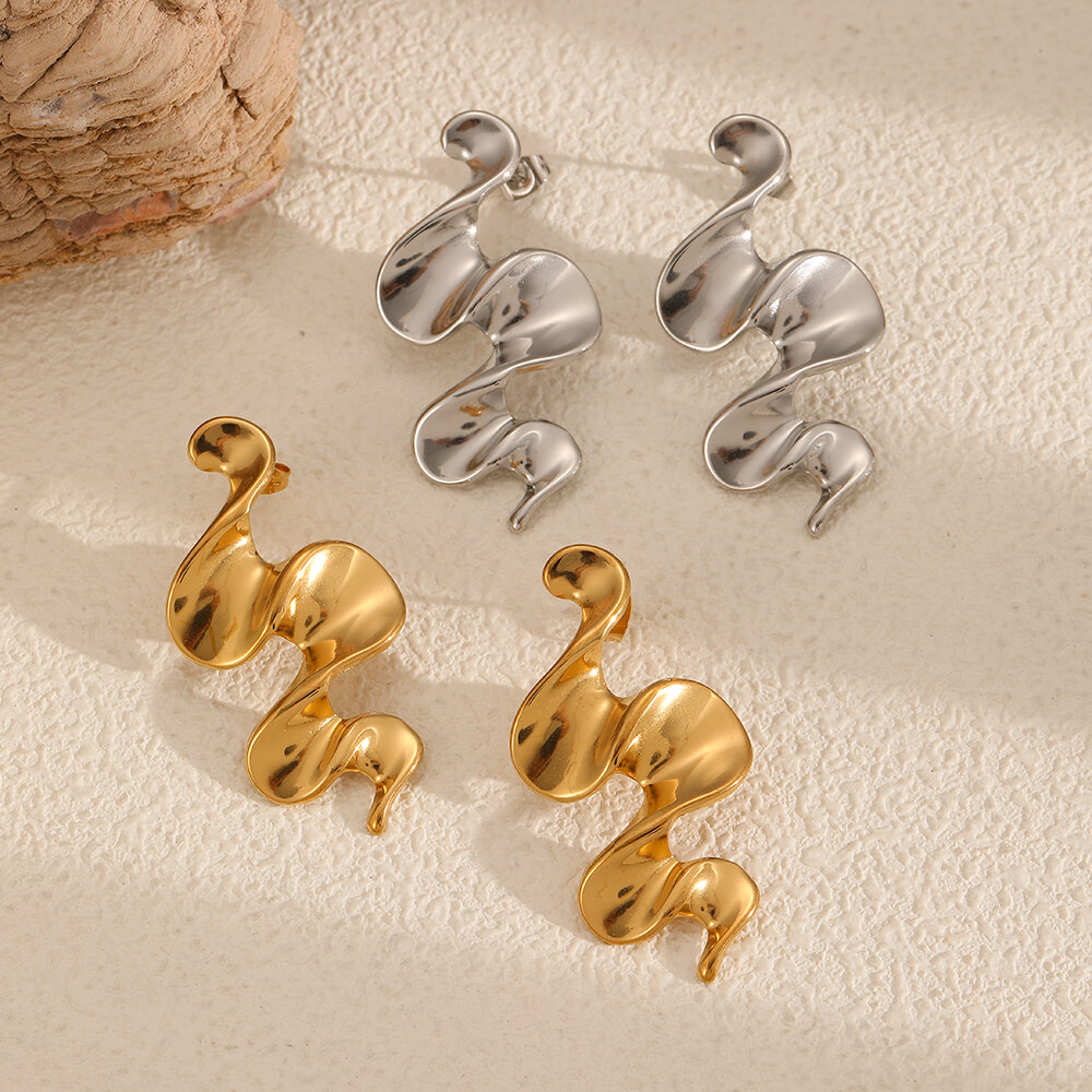 Elegante, geschwungene, wasserdichte Edelstahl-Ohrstecker für Damen h5 Bild3