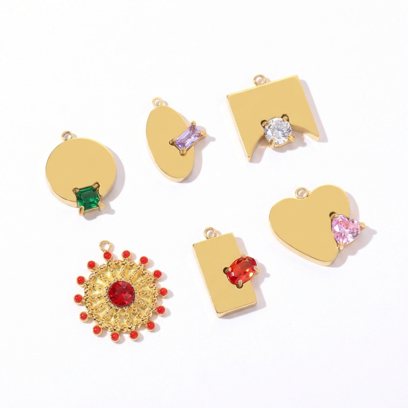 Ciondoli da donna in acciaio al titanio e zircone a forma di figura geometrica color oro