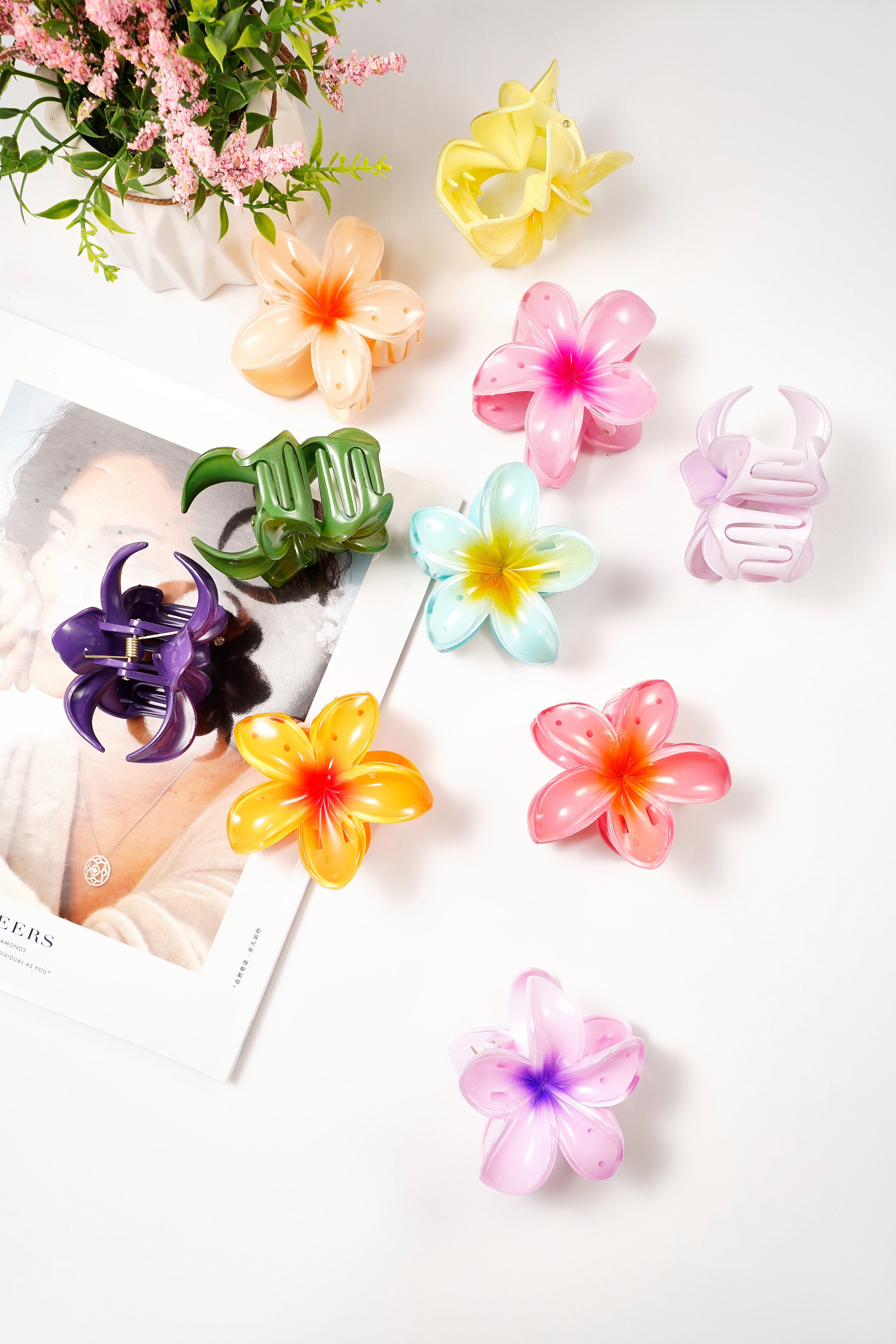 Fermaglio per capelli con fiore sfumato Hawaii Love h5Immagine4