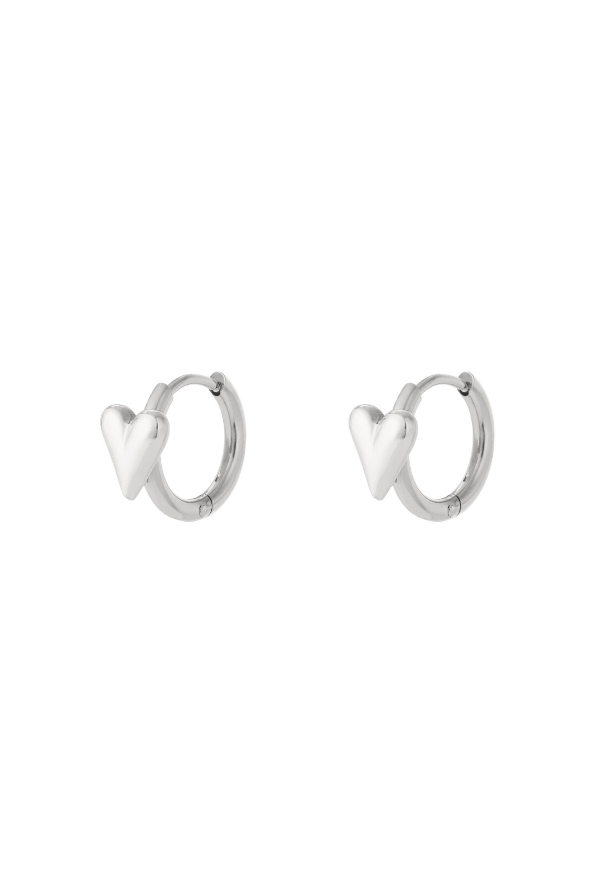 Hoop with mini heart earrings h5 Picture3