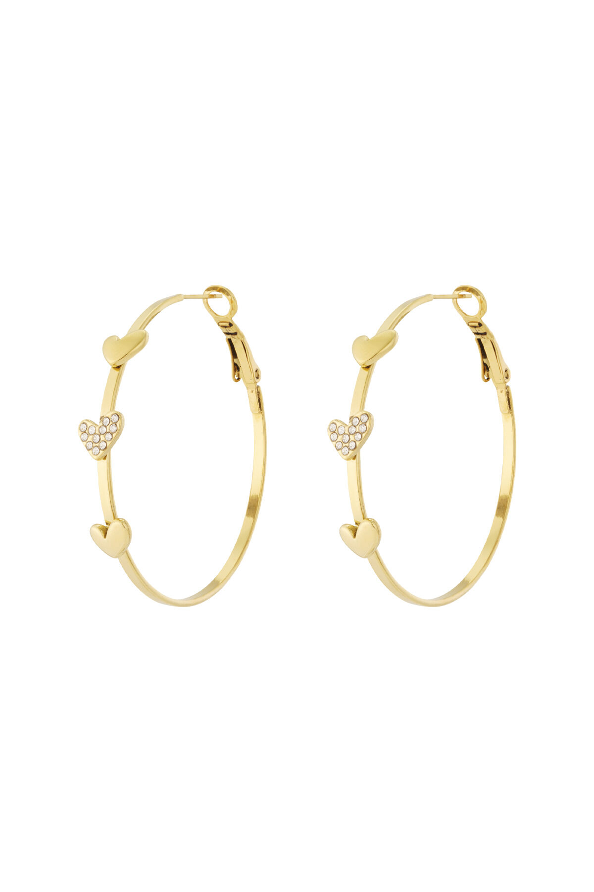 Lovely hoop earrings with 3 hearts 