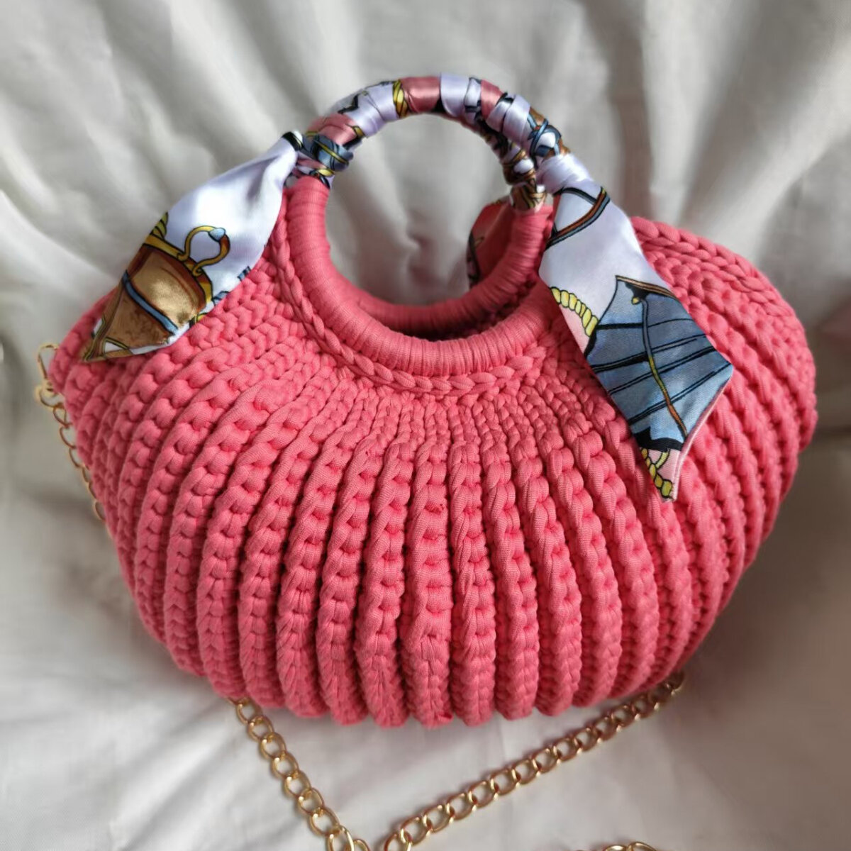 Vacation Style Woven Solid Color Women's Round Bag 2