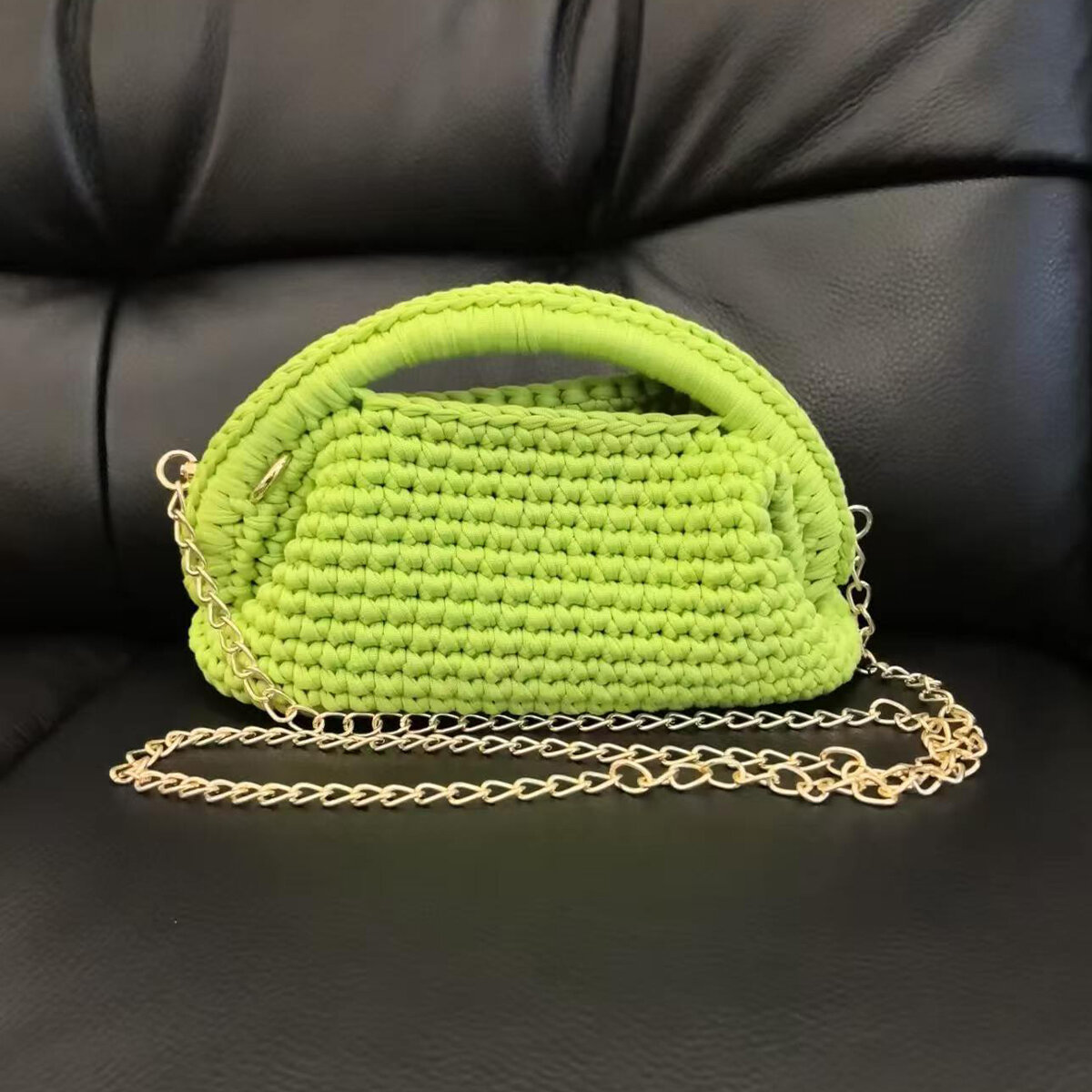 Vacation Style Woven Solid Color Women's Pillow Bag h5 Picture2
