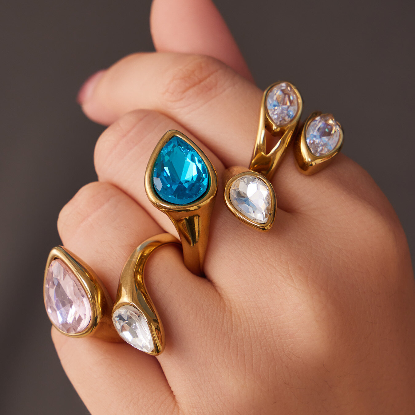 Luxurious Simple Droplet Stainless Steel Waterproof Gold Color Zircon Glass Women's Gemstone Rings