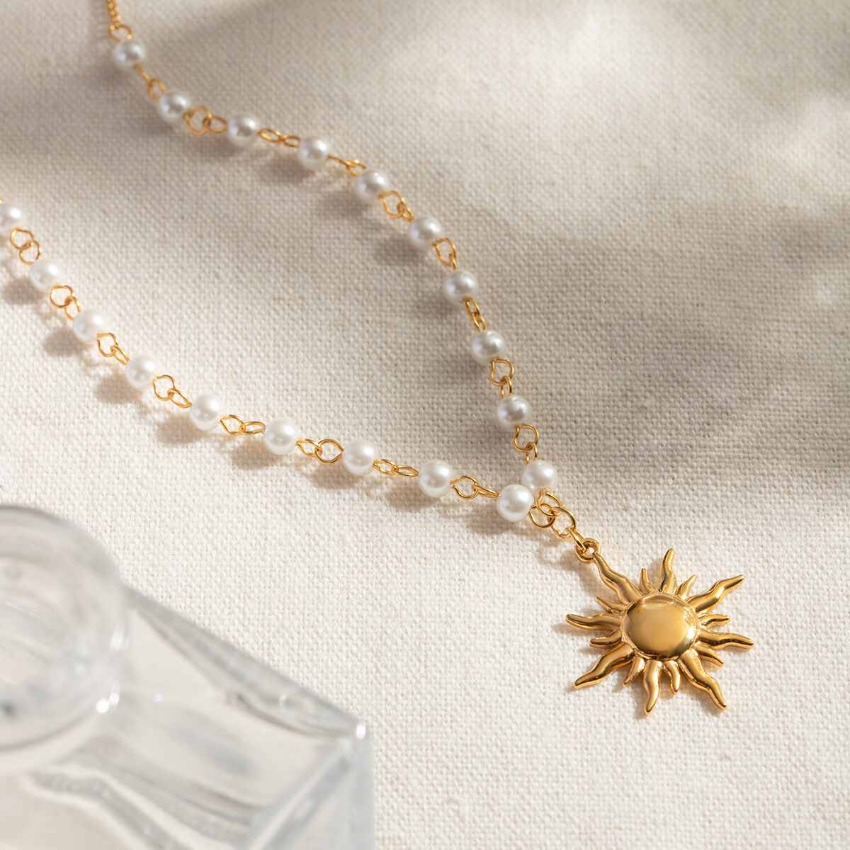 1 piece simple retro style sun/moon shape stainless steel  gold inlay artificial pearl women's pendant necklaces h5 
