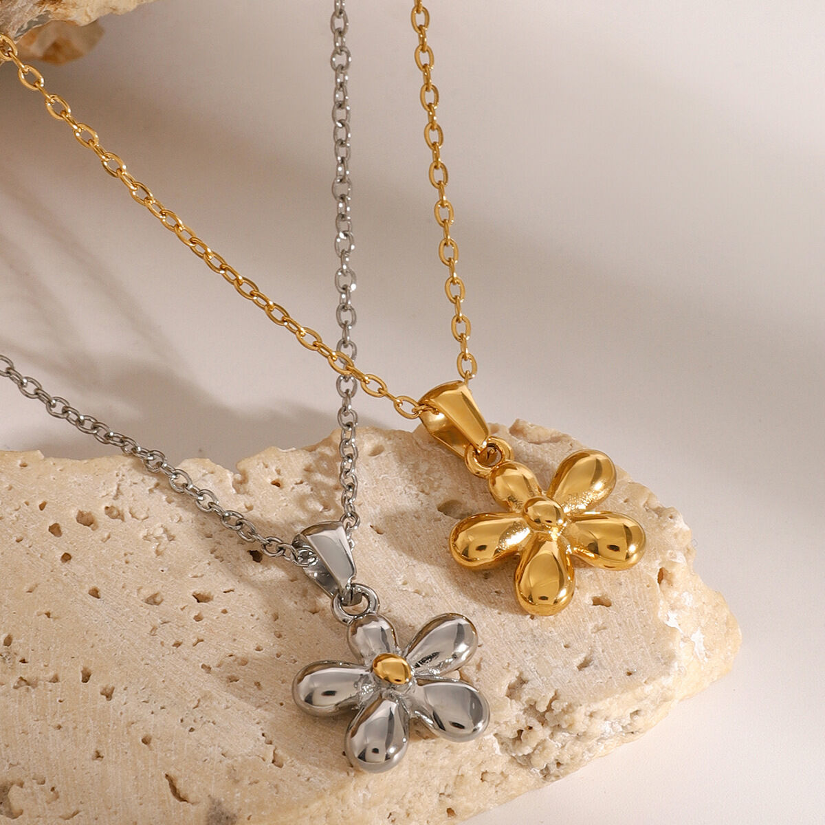 1 Piece Simple Series Sweet Flower Stainless Steel Gold Plated Women Pendant Necklaces