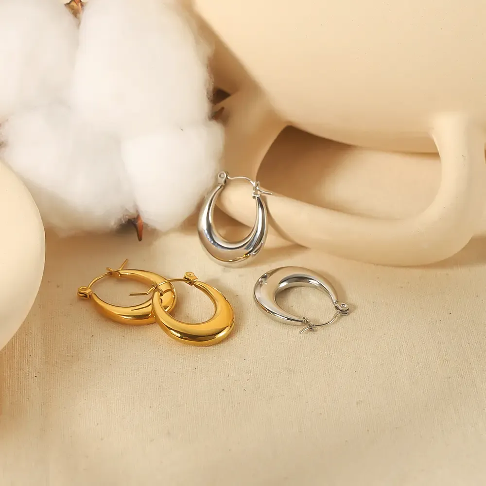 1 Pair Of Classic Fashion Gold-Plated Stainless Steel Polished Solid Earrings For Women For Daily Wear h5Picture2