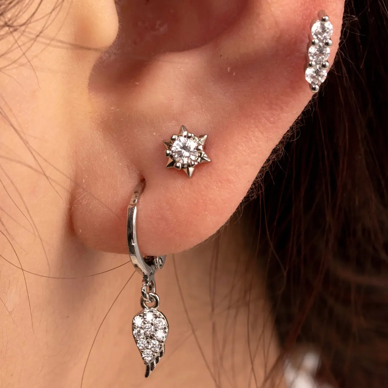 Boucles d'oreilles piercing femme Simple Series Daily Geometric en cuivre sans placage, ornées de zircon. Image2