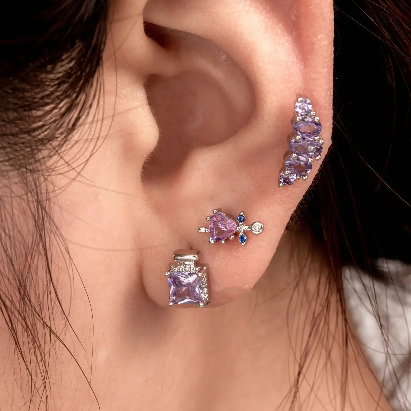 1 pezzo semplice serie classico cuore titanio acciaio senza placcatura materiale zircone orecchini da donna piercing Immagine2