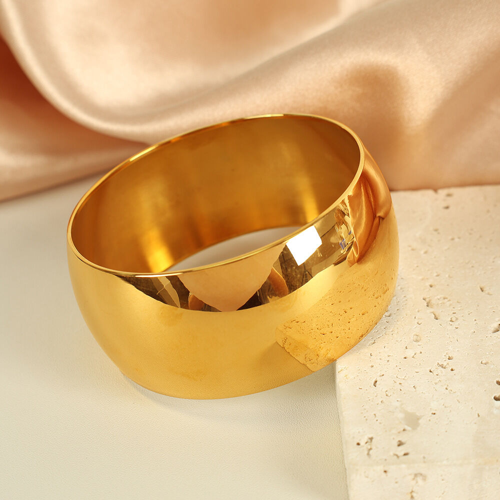 1 pezzo semplice serie semplice tinta unita acciaio inossidabile placcato oro 18K braccialetti da donna 
