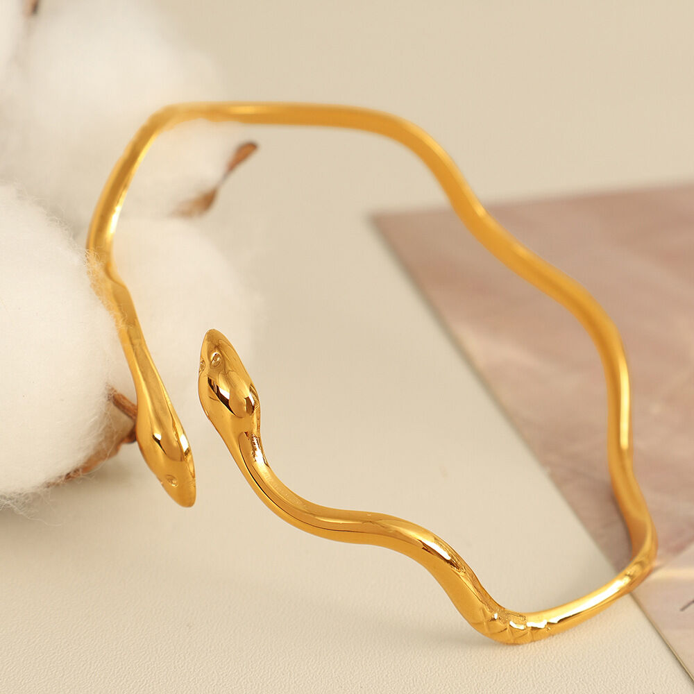Bracciale in oro SZ179 