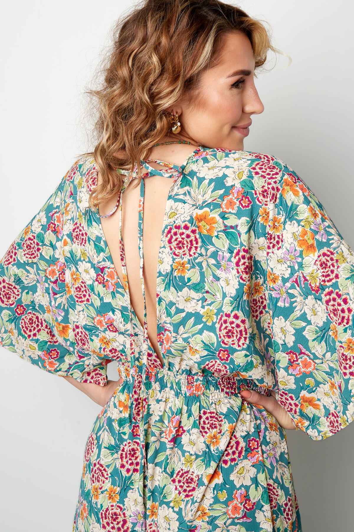 Vestido flores alegres h5 Imagen6