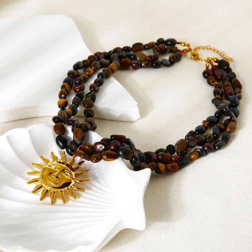 Collana con perline a forma di sole color oro, 1 pezzo, pietre naturali