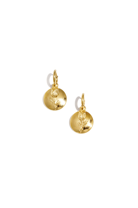 Pendientes con colgante de rosa en flor