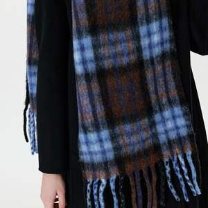 1 Piece Classic Blue Plaid Wool Women's Winter Scarves h5 Picture3