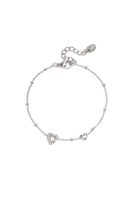Armband met hartjes, gekleurde steentjes en stipjes