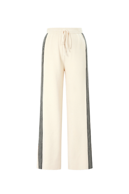 Strickhose mit Streifen 2