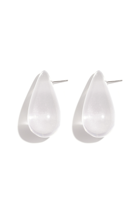 Earrings with teardrop-shaped resin studs