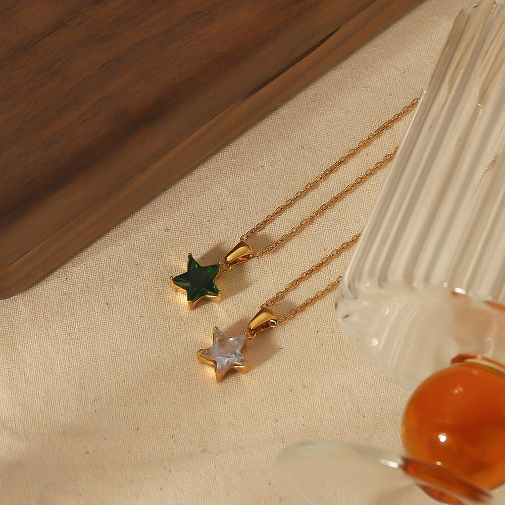 1. Simple And Stylish  Gold-Plated Stainless Steel Geometric Star Pendant Necklace For Women To Wear Daily Picture3