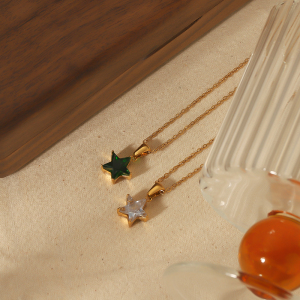 1. Simple And Stylish  Gold-Plated Stainless Steel Geometric Star Pendant Necklace For Women To Wear Daily h5 Picture3