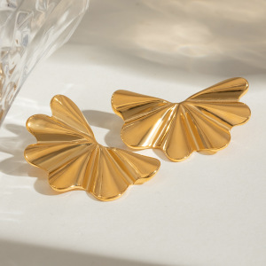 1 Pair Classic Retro Style Relief Flower Shape Stainless Steel Gold Plated Women's Stud Earrings h5 Picture2