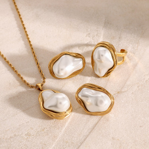 1 Piece Classic Series Elegant Geometric Stainless Steel Gold Plated Shell Women Pendant Necklaces h5 Picture2