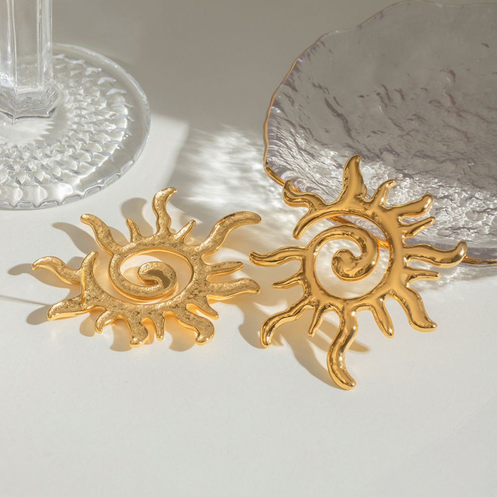1 Pair Classic Sun Stainless Steel Waterproof Gold Color Stud Earrings h5Picture2