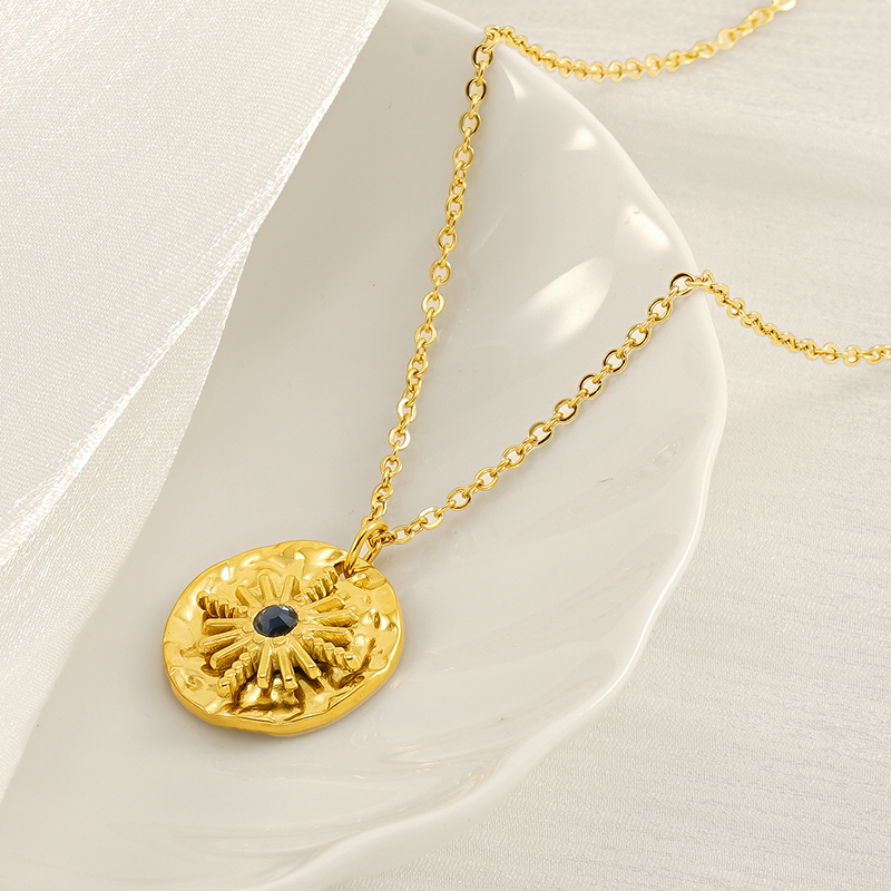 1 Piece Retro Style Starburst Shape Stainless Steel Gold Plated Inlay Rhinestone Unisex Pendant Necklace Picture4