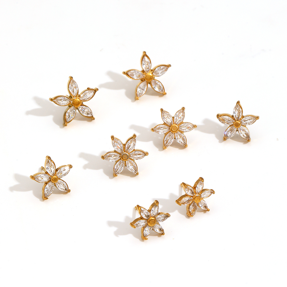 Orecchini A Bottone Da Donna In Acciaio Inossidabile A Forma Di Fiore, Impermeabili, Color Oro, Con Zirconi Immagine3