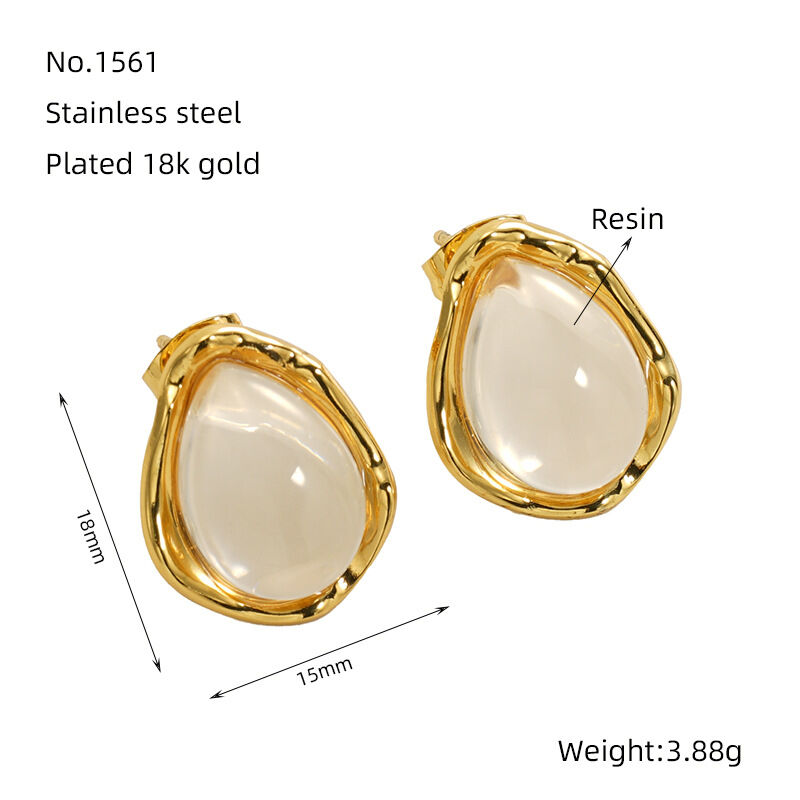 1 paire de boucles d'oreilles pendantes pour femme, série luxueuse, sexy, en acier titane plaqué or Image2