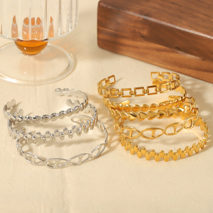 1 Stuk Modieuze En Eenvoudige  Vergulde Roestvrijstalen Holle Geometrische Hart Ovale Open Armband Voor Dames Sieraden Voor Dagelijks Gebruik h5 Afbeelding4