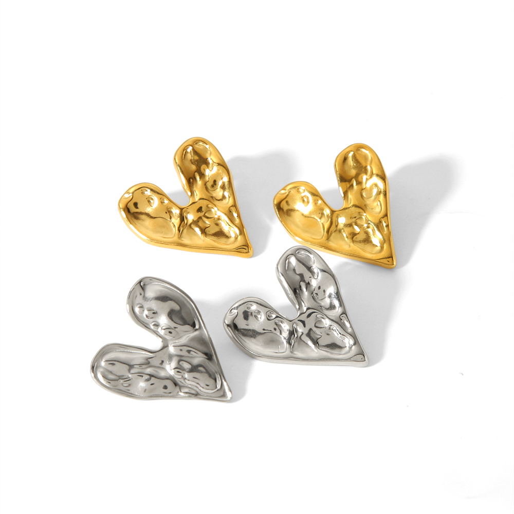 1 Paio Di Orecchini Classici Alla Moda In Acciaio Inossidabile Placcato Oro 18K A Forma Di Cuore Martellato Geometrico Per Le Donne Da Indossare Ogni Giorno Immagine3