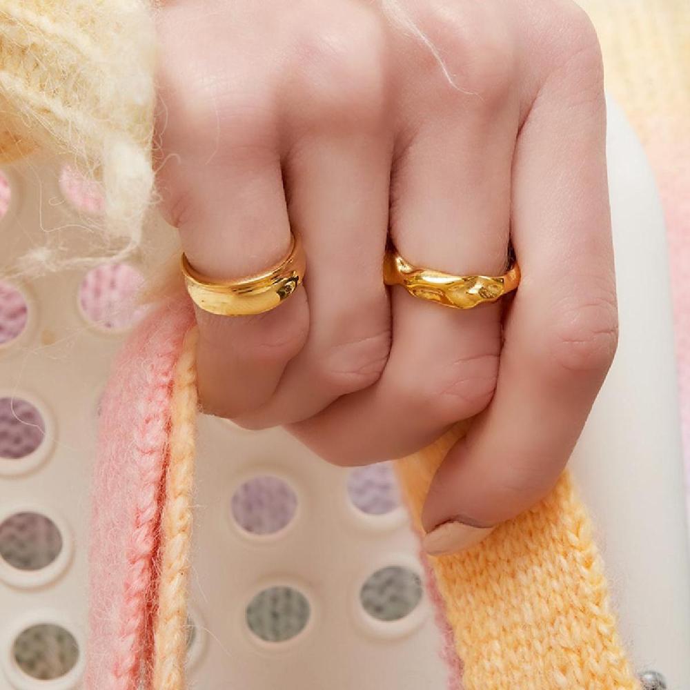 Ring Organic Shape Picture3