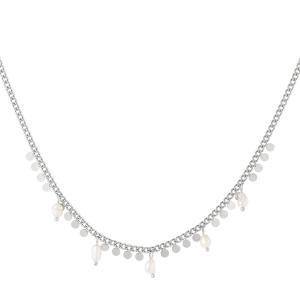 Necklace With Pearls And Circles h5 Picture4