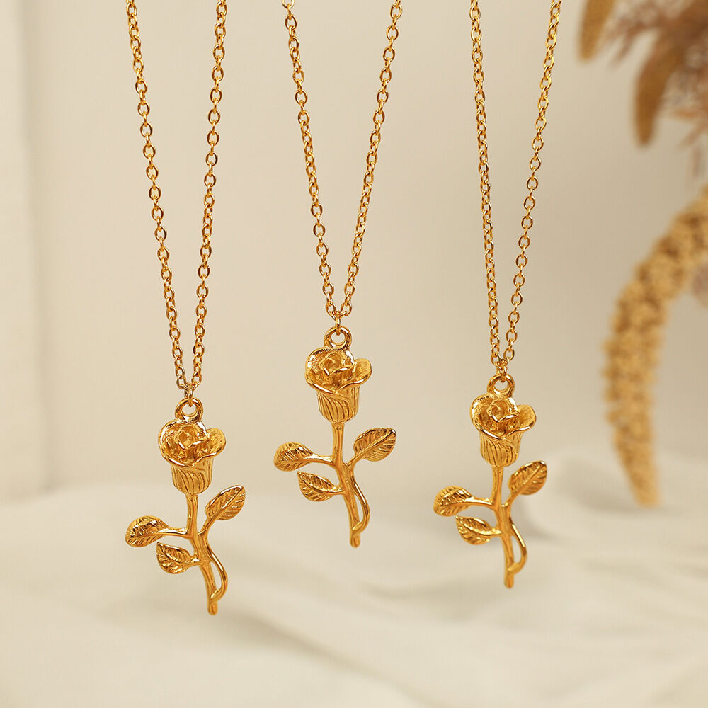 Collana in oro XL232 