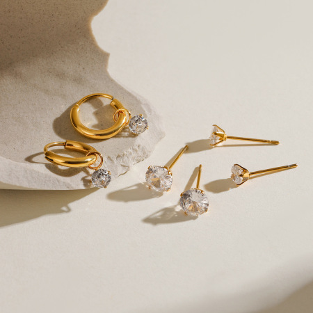 1 paio di orecchini da donna in acciaio inossidabile con zirconi placcati in oro , semplici e geometrici