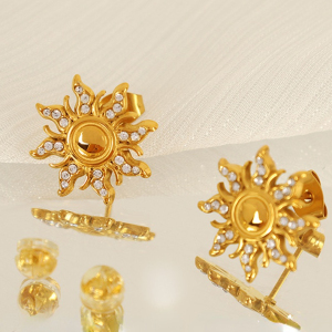 1 Pair Simple Series Retro Sun/Moon Stainless Steel  Gold Plated Rhinestone Women Stud Earrings h5 Picture3